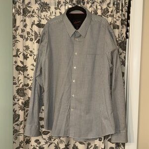 Men’s Dress Shirt
XXL
Cotton Stretch Fabric
